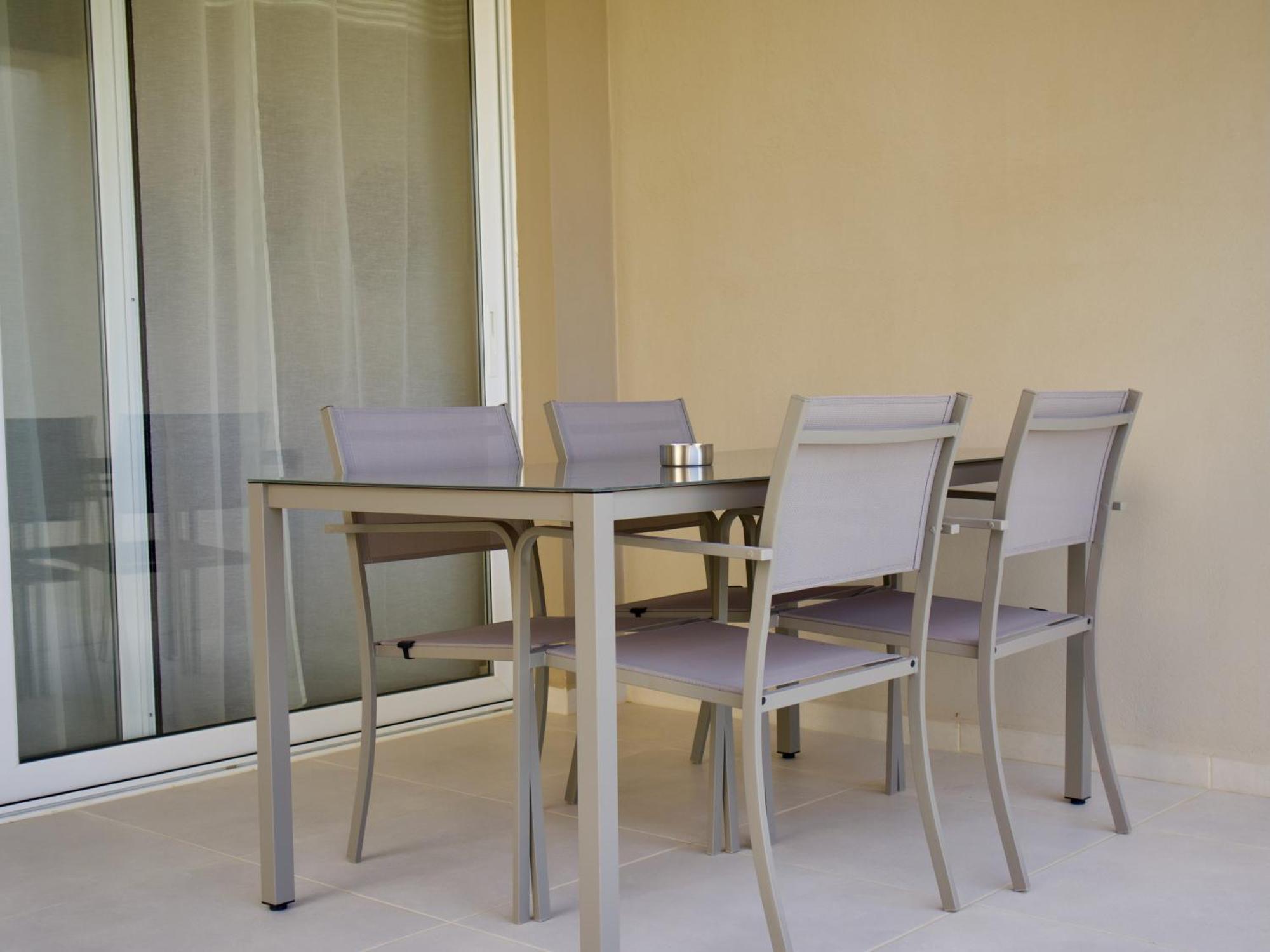 Resitour - Aphrodite Beachfront Pirgos Psilonerou Værelse billede